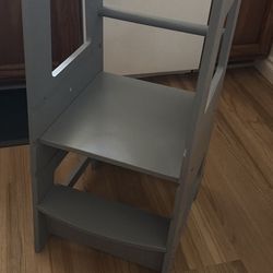 Montessori Learning Tower / Toddler Kitchen Step Stool (Grey)/Baby Tower