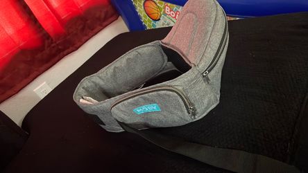 Moby hip seat