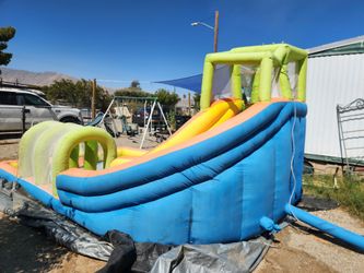 Kids water slide 80lbs max