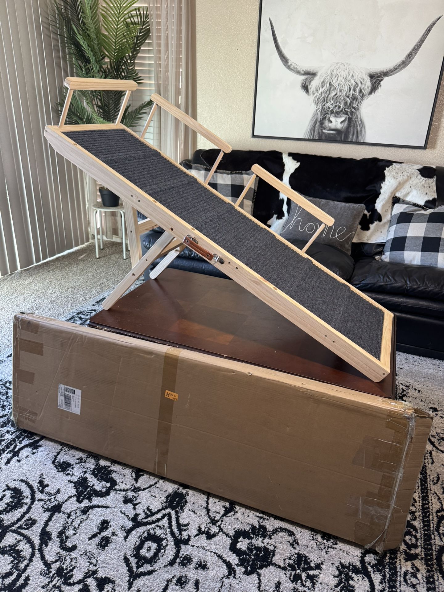 New or Like New XL Pet Ramp