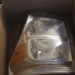 Ford f 350 left and right headlights New. $40
