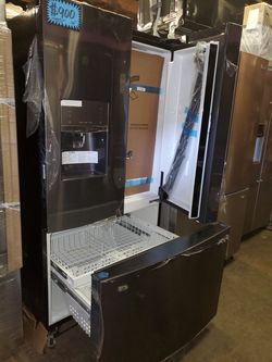 NEW scratch and dent FRIGIDAIRE french doors frige Black stainless