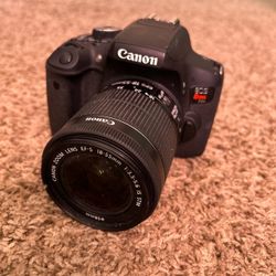 Canon EOS Rebel T6i