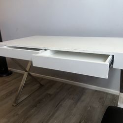 White Desk