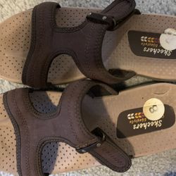 Woman’s Size 8 Sandals 