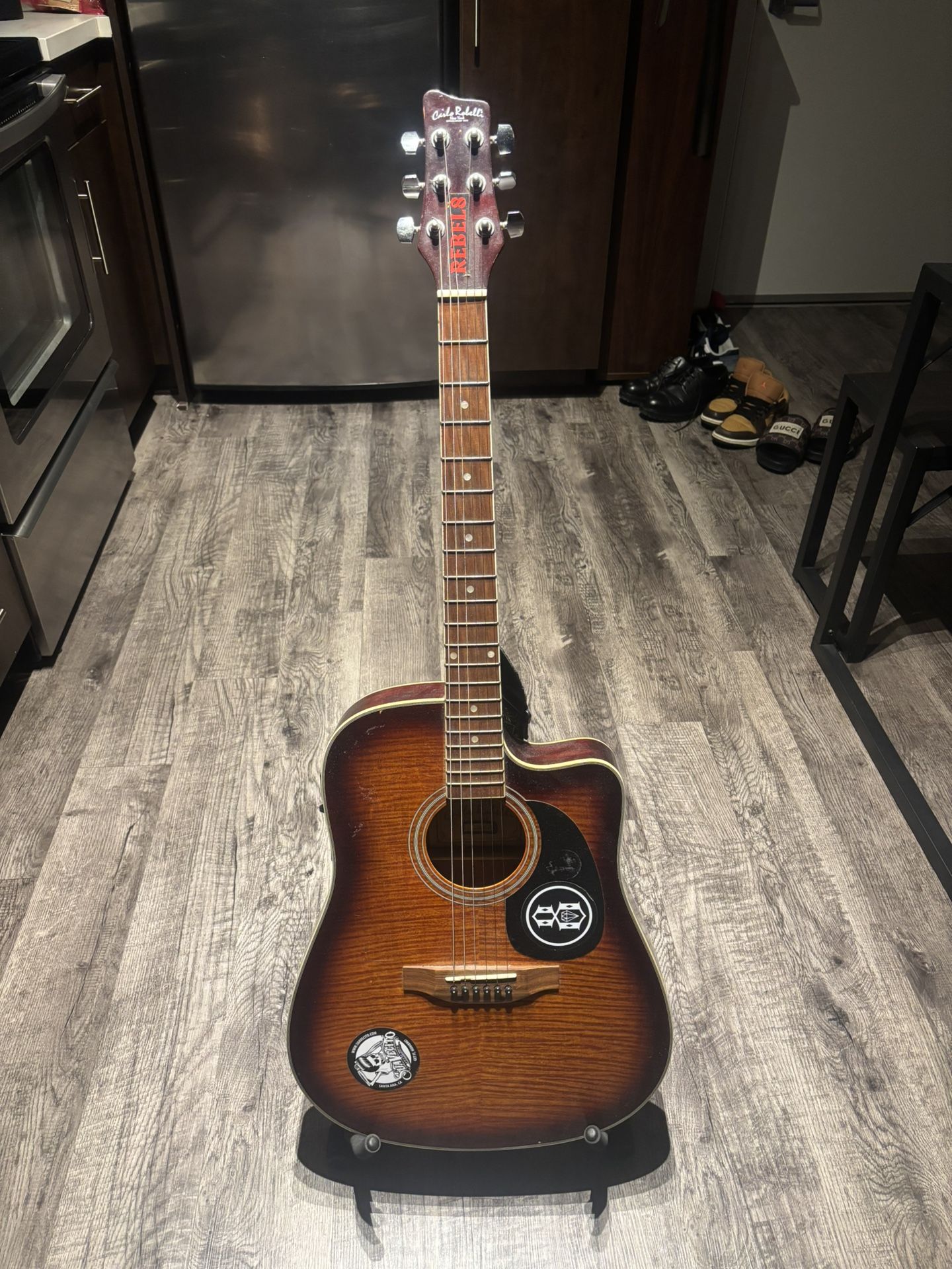 Carlo Robelli Acoustic Guitar