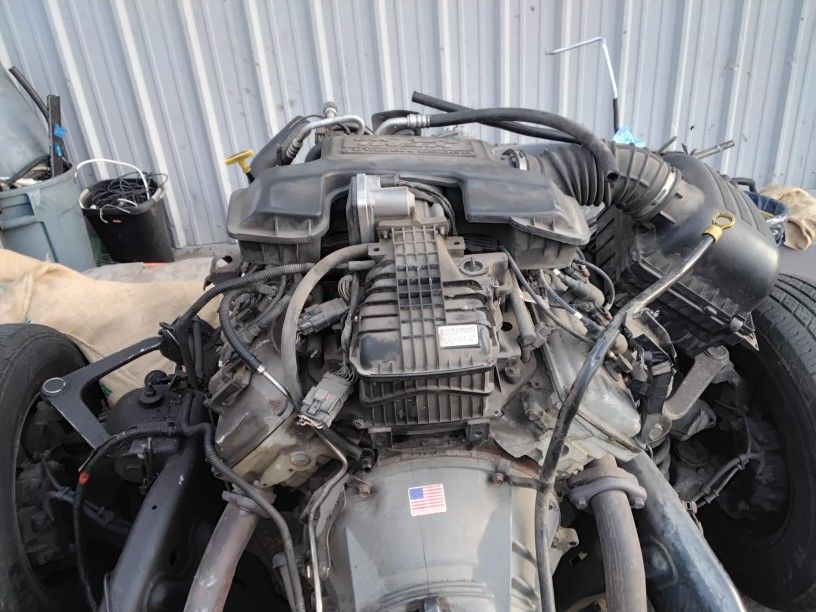 Motor & Transmission From 2005 Dodge Ram 2500
