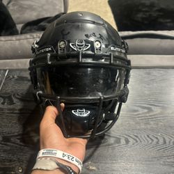 Adult Large schutt f7 with visor and green gridiron bumpers included 