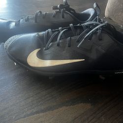NIKE Baseball Metal Cleats