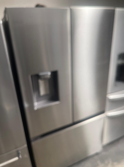 Samsung French Door Fridge – Stainless, Ice/Water Dispenser