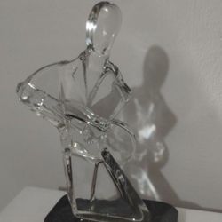 SIGNED VINARDI GUIRAR PLAYER SCULPTURE 10"×6"×3"