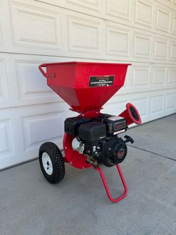 Predator Chipper Shredder Wood Chipper Gas Powered