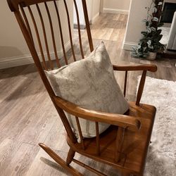 Solid Wood Rocking Chair 