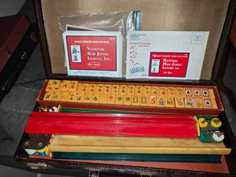 Vintage Mahjong Set