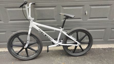SE BMX bike 24"