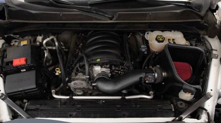 19-26 gmc Sierra Chevy Silverado cold air intake Kit (brand new)