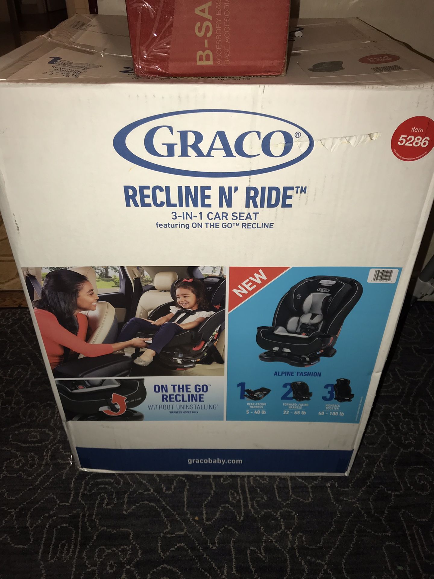 Nueva Silla para Carro Graco/ brand new Graco Car seat. From 5-100lbs.