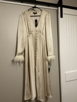 Precious Aura Champagne Satin Feather Long Sleeve Midi Dress for Sale in  Mesa, AZ - OfferUp