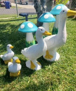New 2ft Duck Decorations for Lawn And Garden