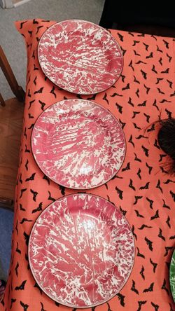 Set of 3 red Marbled Enamelware Plates