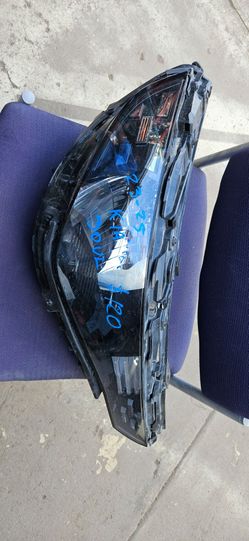 Kia Soul Right Passenger Headlight OEM