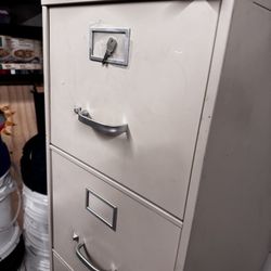 5 Drawer Locking File Cabinet 