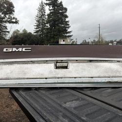 Fleetside GMC Tailgate