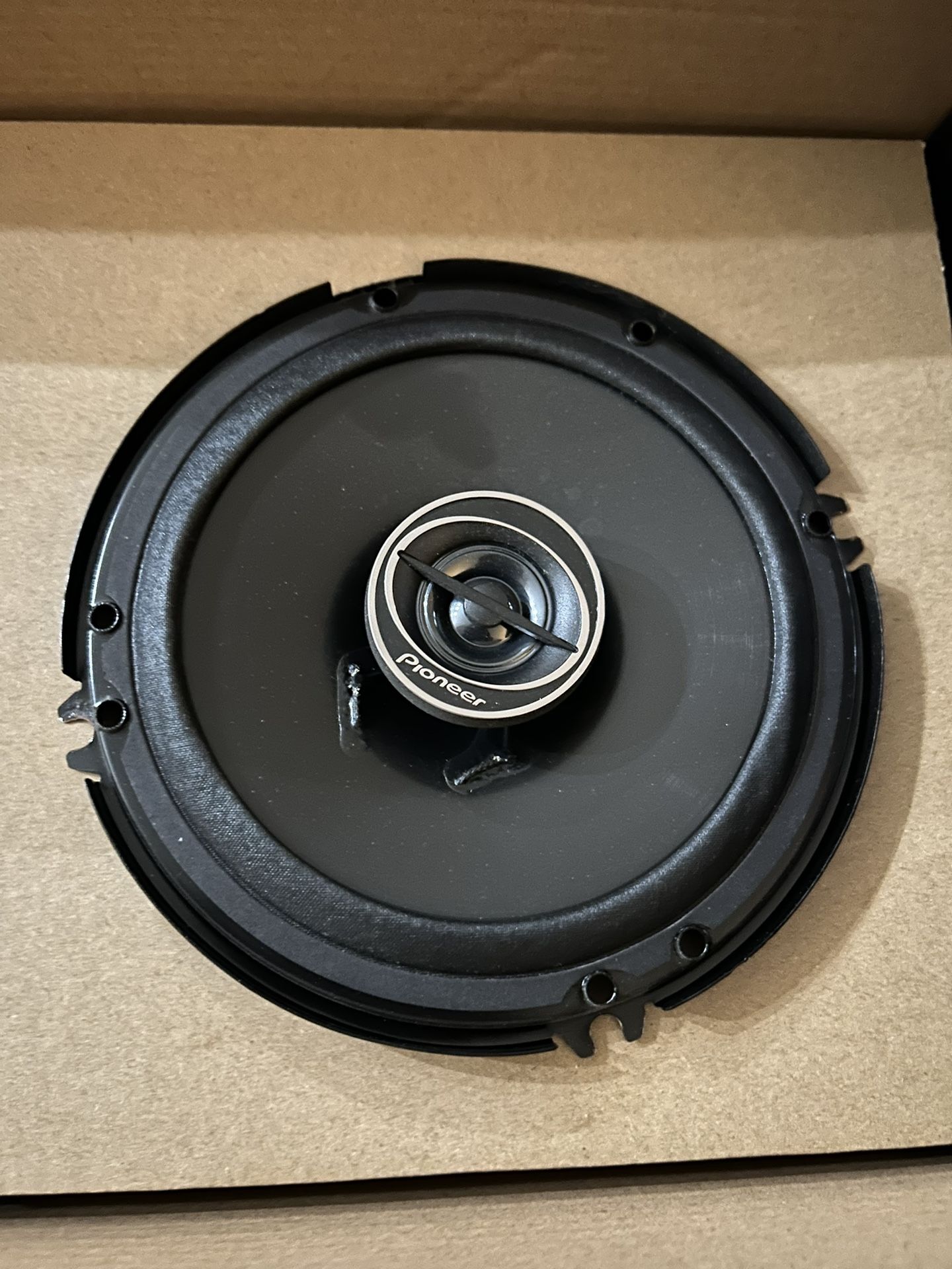 Pioneer TS-G1645R 2-way speakers 250w max