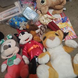 Disney Store Toys And Miscellaneous Book Neopets 