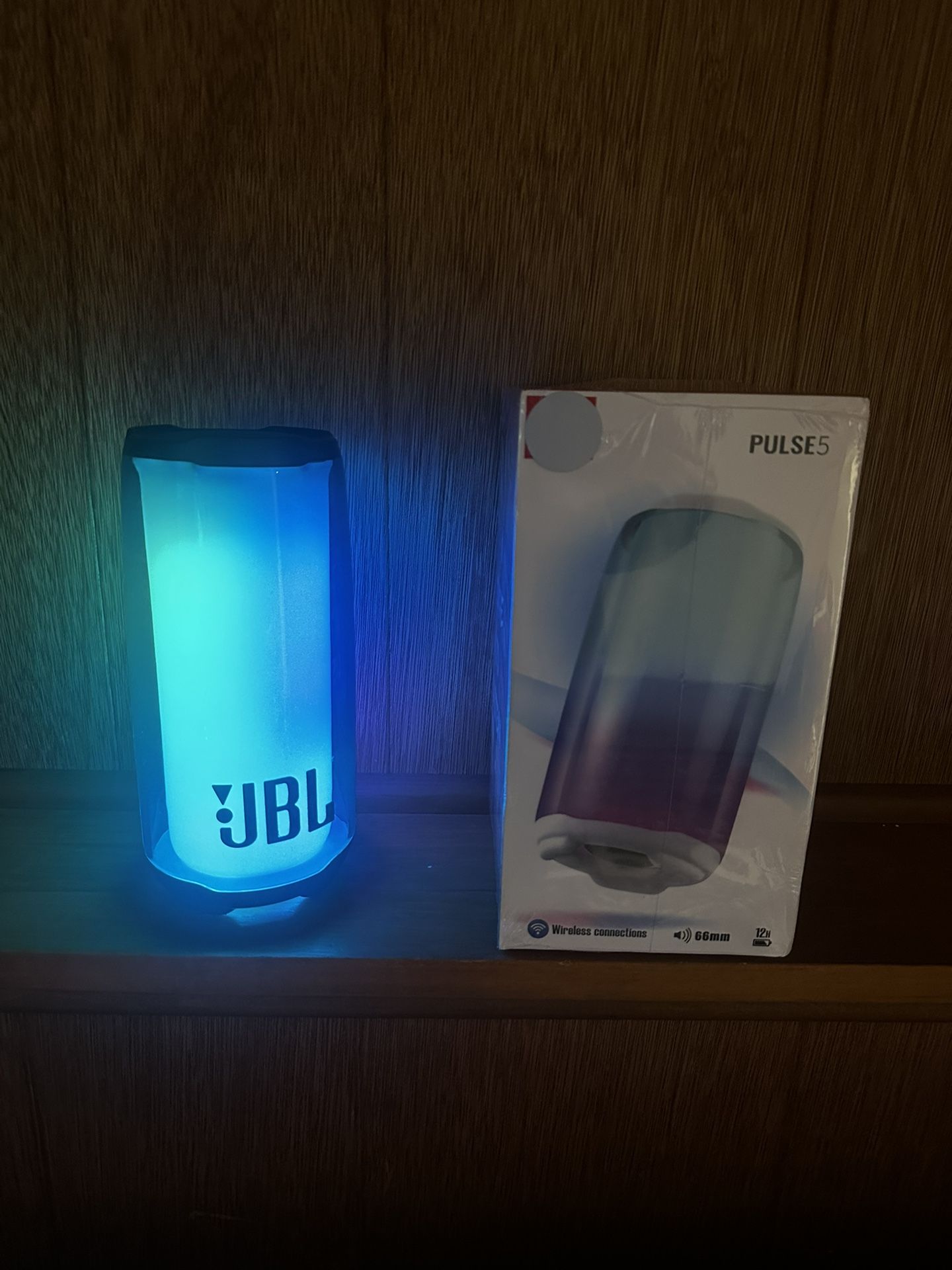 Jbl pulse 5 portable bluetooth speaker