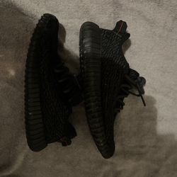 Adidas Yeezy Boost 350 ‘Pirate Black’