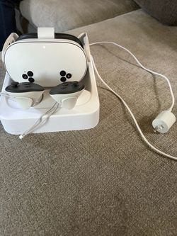 Meta Quest 3 VR Headset