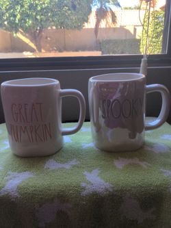 Rae Dunn Halloween Mugs 👻 🎃 $5 each