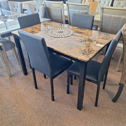 5 Pc. Dining Room Set 