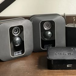 Blink XT1/XT2 Wi-Fi 1080p HD Security Camera(2PCS) with Base