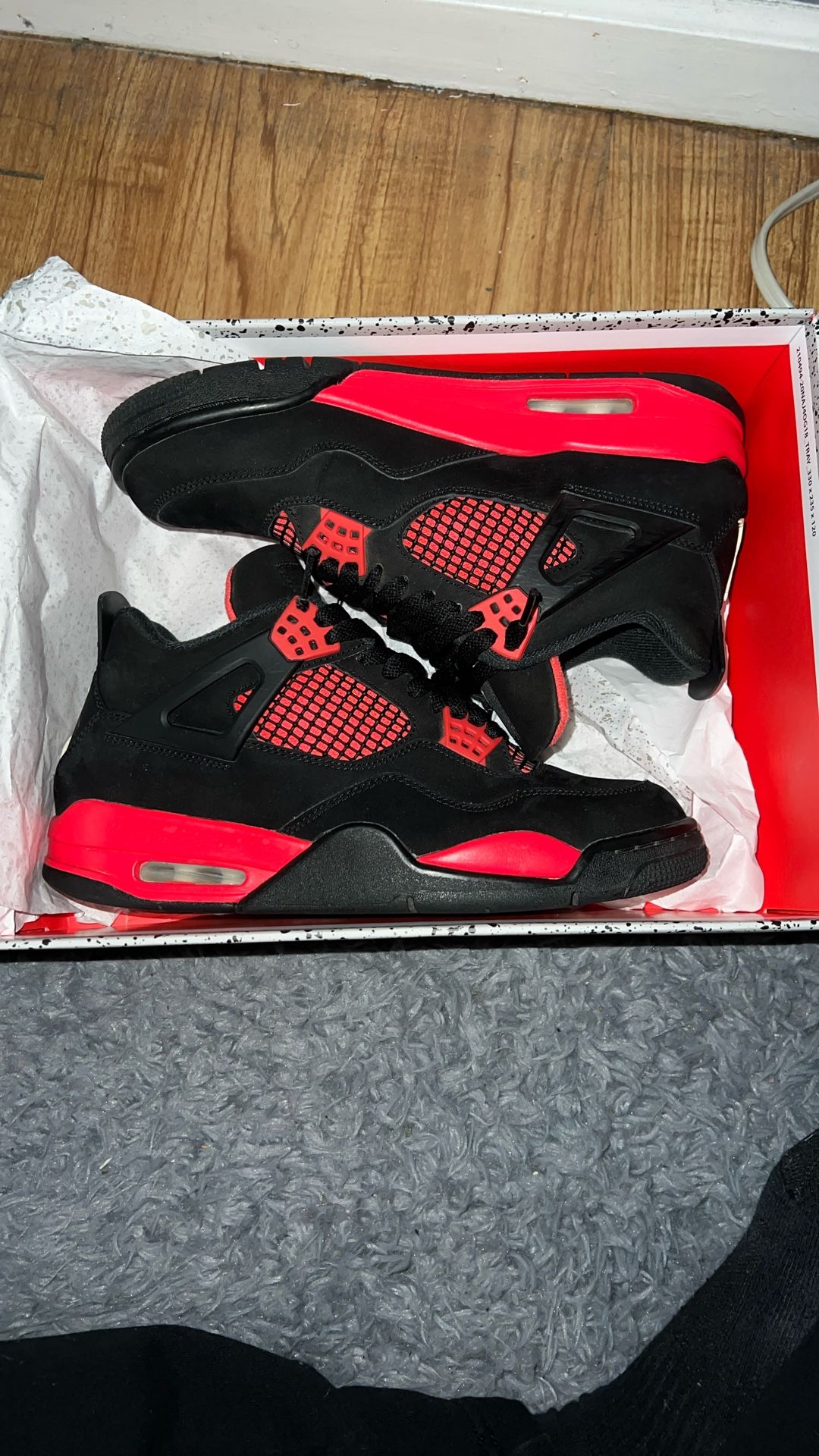 Jordan 4 “red Thunder” Size 8.5 Used With Box 