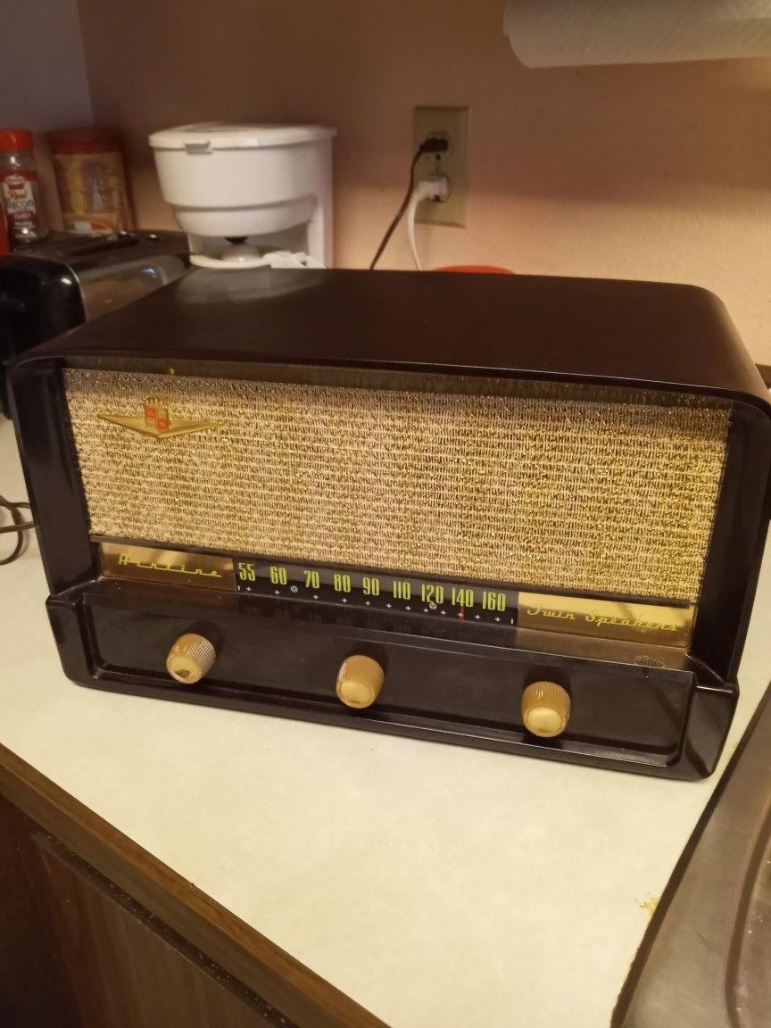 Wards Airline Twin Speakera Radio