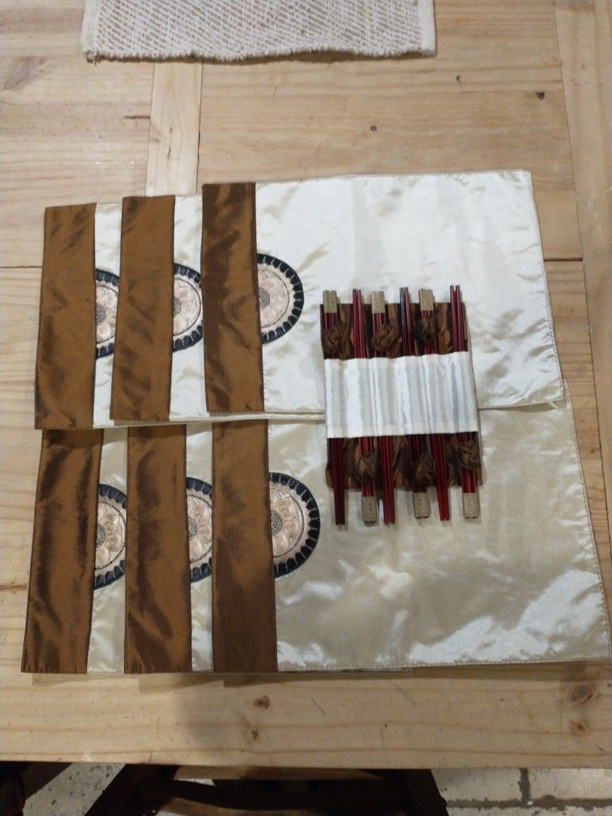 Wood Chopsticks With Satin Matching Placemats