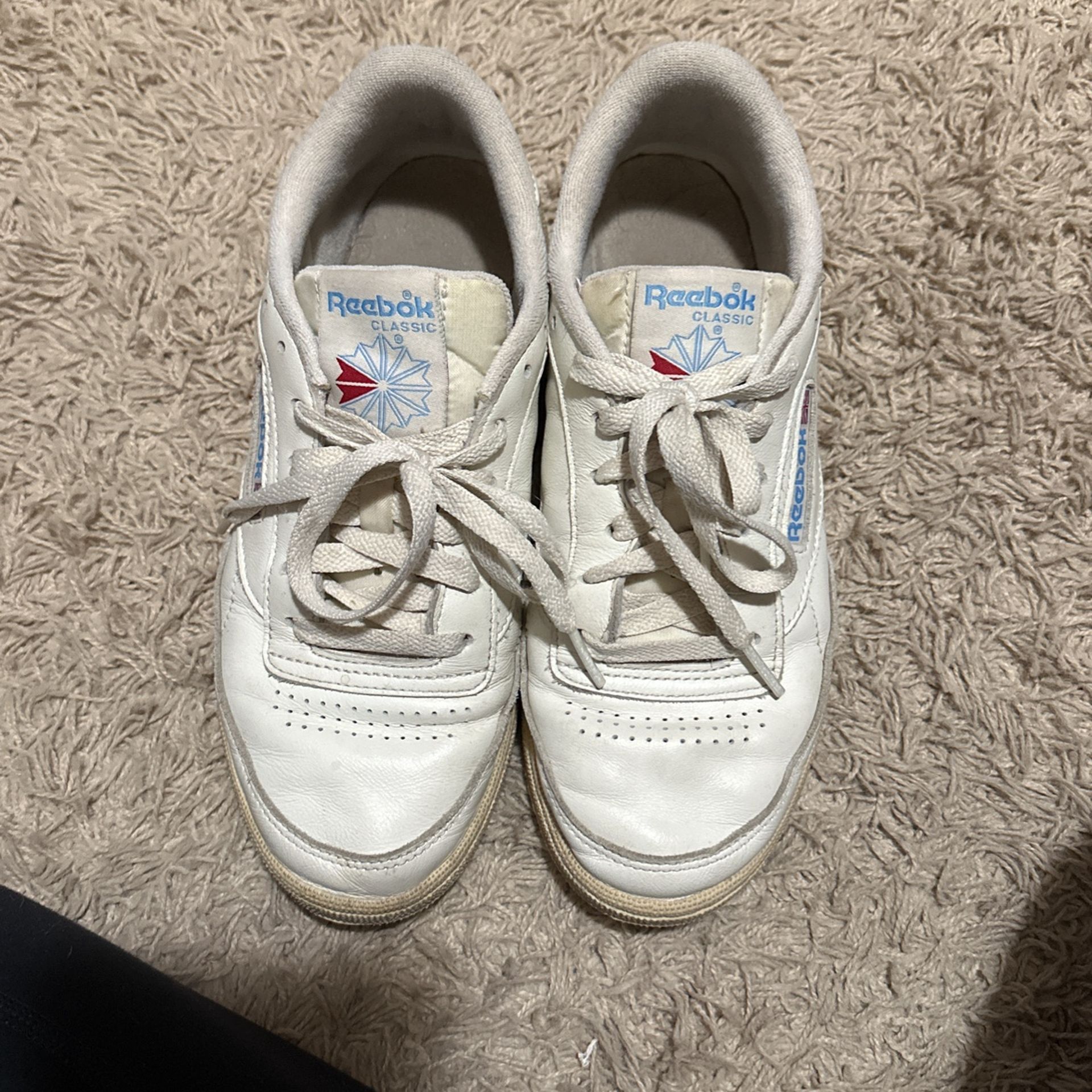 reebok classic womens size 8 white shoes