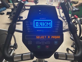 Spirit CU 800 commercial upright bike