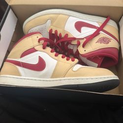 Men’s Air Jordans White Onyx/Light-Curry White Size 10