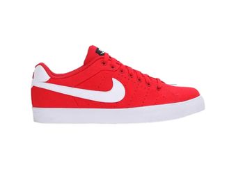 Nike court tour size 9