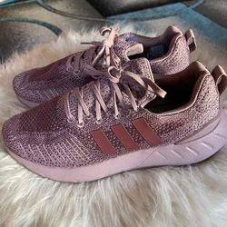 Women’s Shoes Size 8 