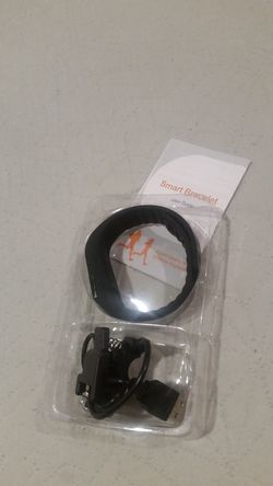 4.0 bluetooth fitness tracker for android and IOS.