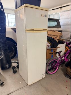 Igloo refrigerator