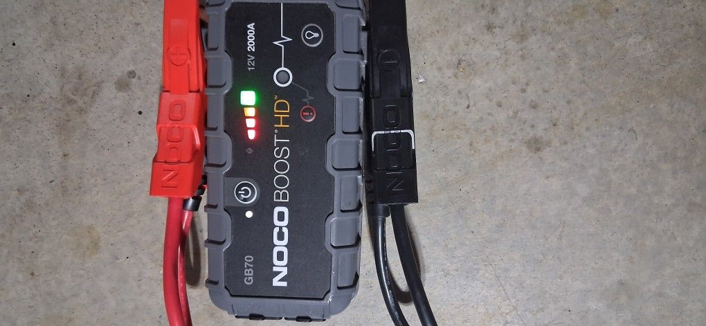 NOCO Boost HD GB70 jump starter