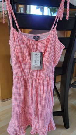 Junior's Size Lg Romper