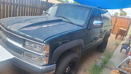 98 tahoe 2 doors