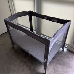 BEKA 4 in 1 Baby Bassinet Bedside Sleeper & Changing Table