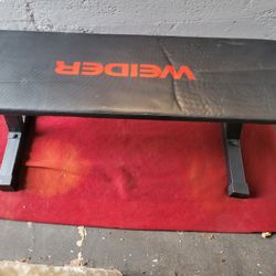 WEIDER FLAT BENCH 
EXCELLENT CONDITION 
11525 S HALSTED DUNKIN DONUTS 
35$   CASH ONLY AS IS 